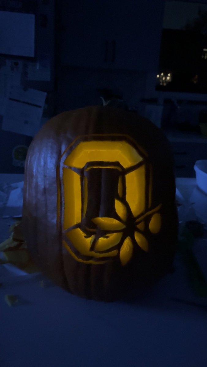 ShannonScheetz's tweet image. Pumpkin carving, a friends 40th bday party &amp;amp; dinner to celebrate straight A’s (first report card w/letter grades)= a good weekend! Oh &amp;amp; I took a 3 hr nap Saturday just because I could! #andrewmichaelscheetz