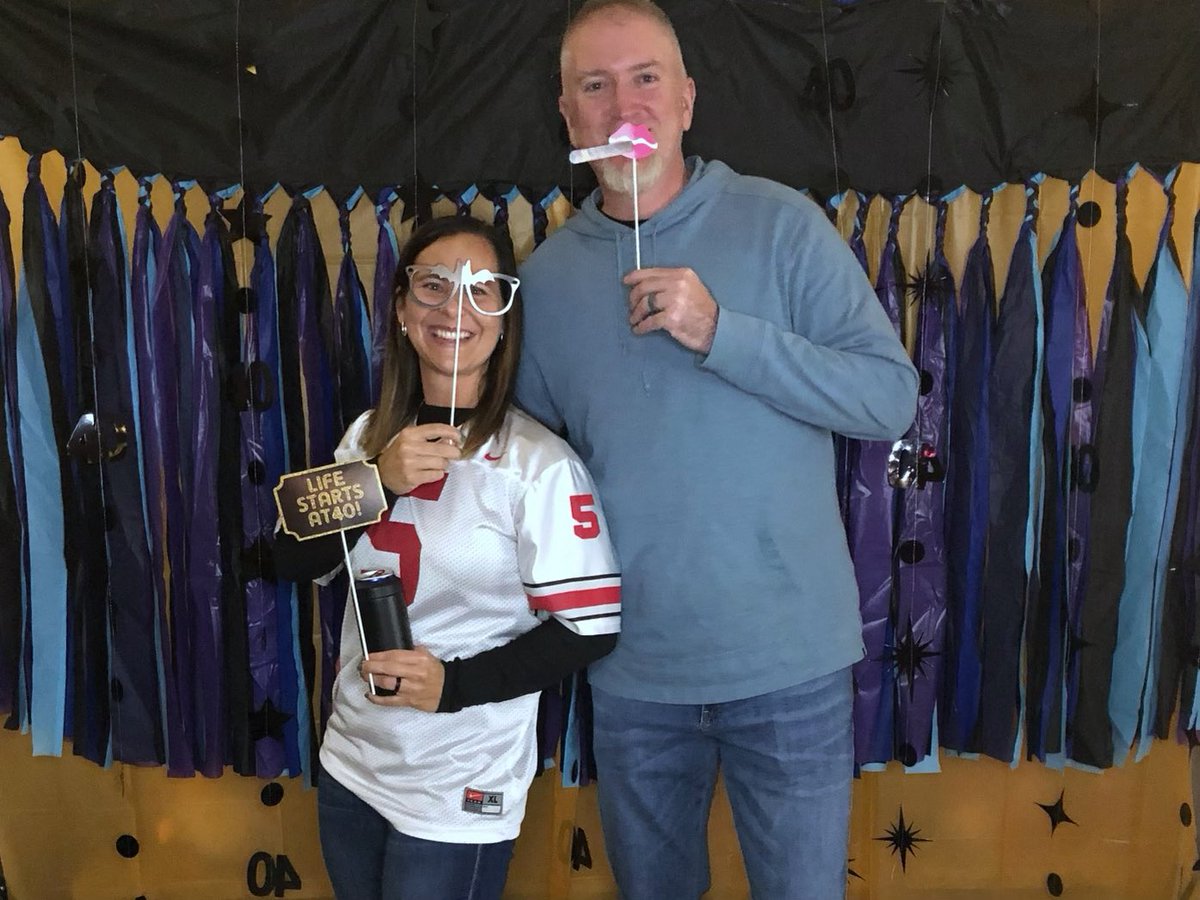 ShannonScheetz's tweet image. Pumpkin carving, a friends 40th bday party &amp;amp; dinner to celebrate straight A’s (first report card w/letter grades)= a good weekend! Oh &amp;amp; I took a 3 hr nap Saturday just because I could! #andrewmichaelscheetz