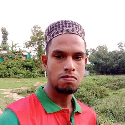 busrakaratas tweet media