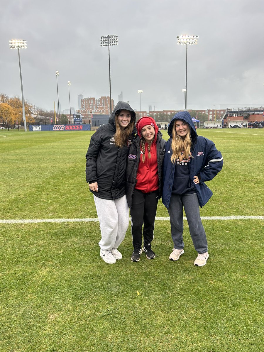 Chloe Birch (@chloebirch06) on Twitter photo Fun afternoon with <a href="/ChloeRob_18/">Chloe Robinson #18</a> watching the <a href="/UIC_WSOC/">UIC Women's Soccer</a> win their playoff game in PKs. Good luck on Thursday against Drake! <a href="/KatelynR_35/">Katelyn Robinson #35</a> Fun afternoon with <a href="/ChloeRob_18/">Chloe Robinson #18</a> watching the <a href="/UIC_WSOC/">UIC Women's Soccer</a> win their playoff game in PKs. Good luck on Thursday against Drake! <a href="/KatelynR_35/">Katelyn Robinson #35</a>