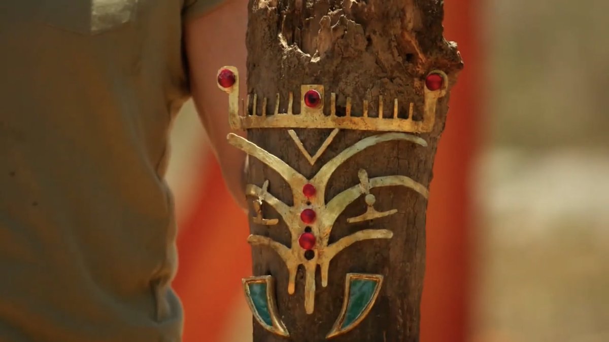 SurvivorRevived's tweet photo. The look says it all.
@LMCACardwell #SurvivorUK
#ItsAStick
ππ₯π§‘ https://t.co/ZwKJ23ufyi
