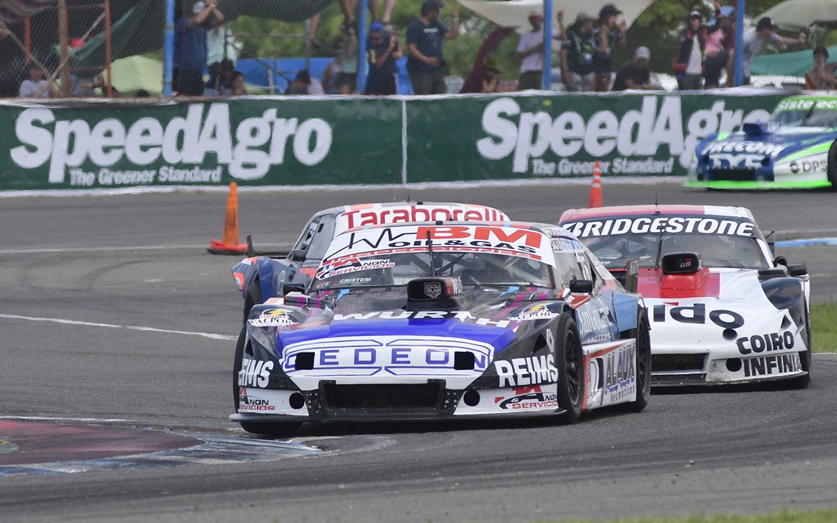 Largamos la final desde el fondo de la grilla P47 por la rotura del palier antes de largar la serie.  

Avanzamos hasta P29 pero estábamos con mucha temperatura en el motor y tuvimos que levantar el ritmo para poder llegar   

P31 y a pensar en #Toay