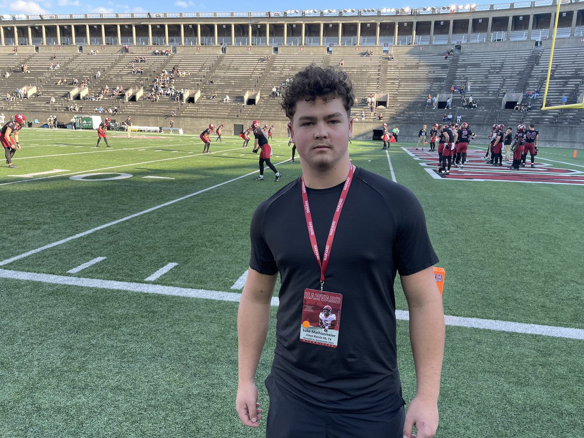 LMathiasmeier's tweet image. Had a great time this weekend at Harvard University! Thank you @HarvardFootball for the hospitality. Go Crimson! 
@Crim_Recruiting @Ryan_Kalukin @TheCoachHo