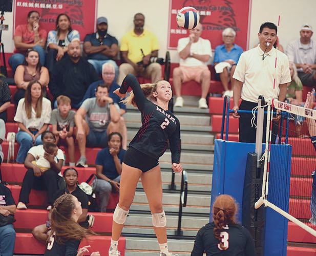 RedHawkVB's tweet photo. YOUR ESCC CONFERENCE 🏐🏐 PLAYER OF THE YEAR IS ➡️➡️ BELLA BULLINGTON 🤩👏💯 #BB2️⃣ #ProgramPOYs👌🔌 https://t.co/J5pAvmaxqa