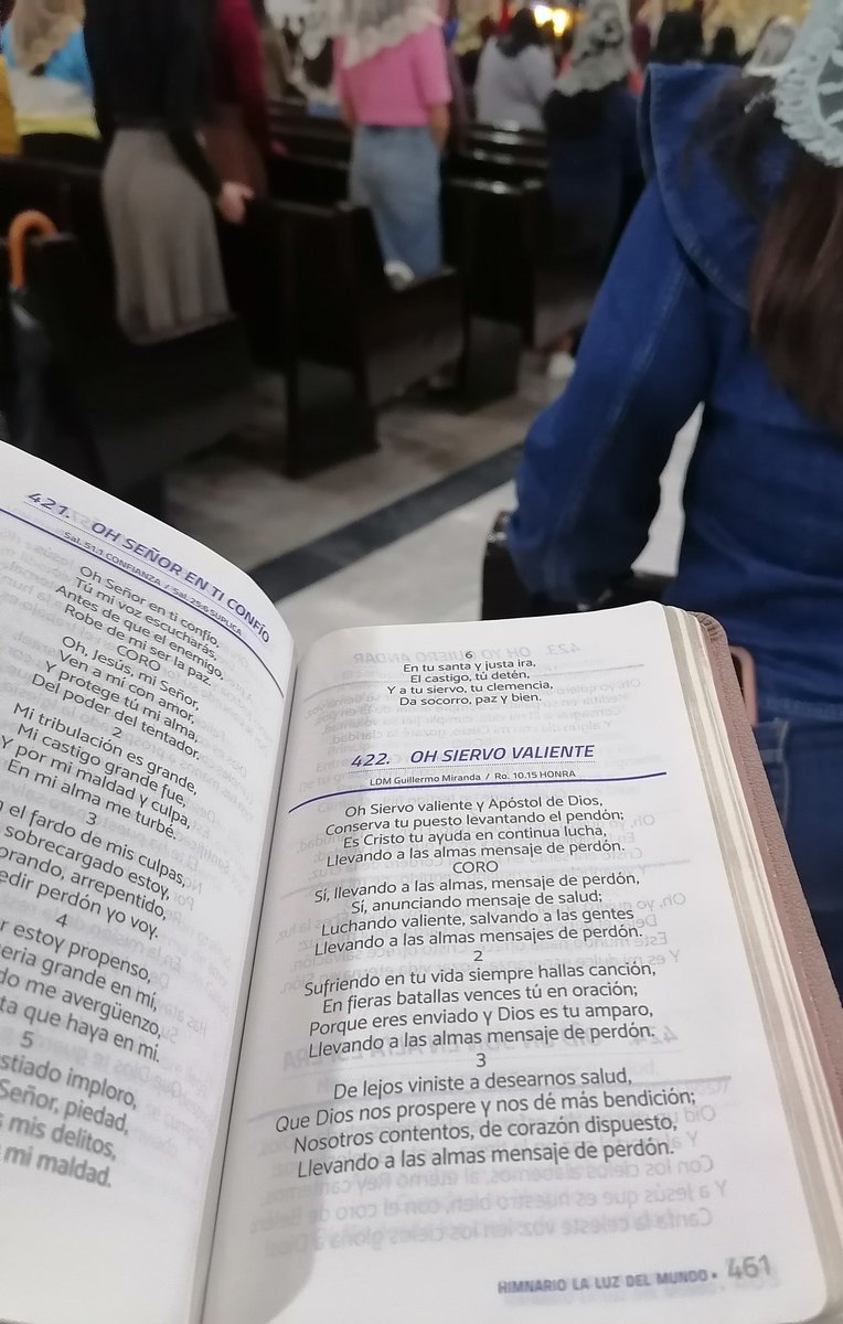 KBenoli's tweet photo. Creen que por ver una serie de unas horas ya te conocen y conocen nuestra historia, si te conocieran estarían con nosotros. El tiempo que sea necesario esperaremos y oraremos; no hay nada que rompa nuestros lazos de amor.
#Elamornosune
#CreoenÉl https://t.co/M46Upw5MmE