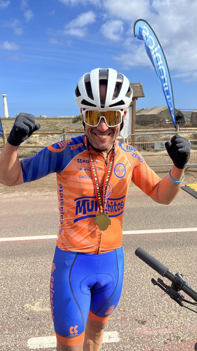 Edu_sinmas79's tweet photo. 𝗥𝗘𝗧𝗢 𝗖𝗢𝗡𝗦𝗘𝗚𝗨𝗜𝗗𝗢 💪🏼🚵🏼‍♂️. 
@FudeNaS_Oficial 
153kms  1886D+ 7:28 
Quien me lo iba a decir que después de años intentando hacer esta carrera espectacular, hoy fue el año
@abiketeam 
@cajasiete 
@Munchitos_Tweet 
@RefrescoClipper 
@fedcanciclismo 
@infisport 
@xsauce_com https://t.co/dWkHQMk3yT