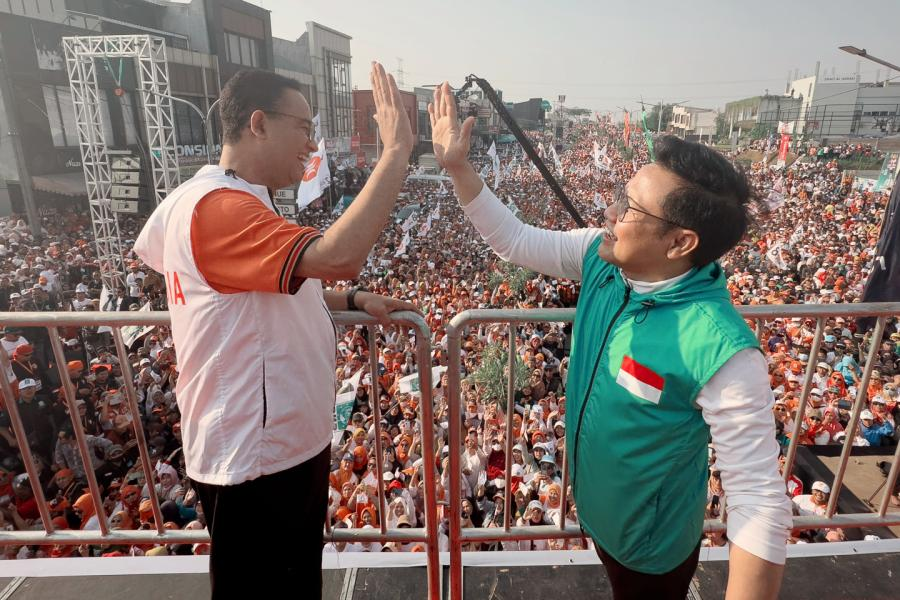 AntiPengPeng's tweet photo. @Mdy_Asmara1701 Kehadiran masyarakat yang membentuk lautan manusia sebagai wujud keinginan untuk perubahan tahun 2024 mendatang.

Anis-Muhaimin Hadiri Acara Jalan Sehat di Depok

https://t.co/NM4W4JqNw0 https://t.co/dkLfwhAvfh
