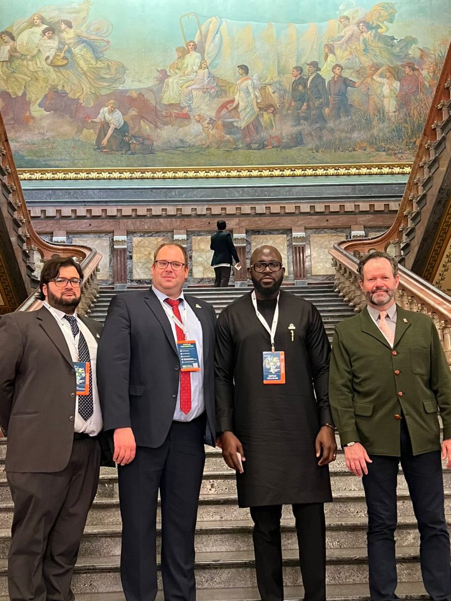 bretonguillermo's tweet photo. .@WorldFoodPrize #FoodPrize23. Farmers included to speak on the stage about food production challenges and opportunities. Proud to be there. @CIMMYT @CGIAR @lmsibanda @GlobalFarmerNet @World_Farmers @USAID @IICAnews #MasAgro 🇲🇽 & beyond #TakingItToTheFarmers https://t.co/lGT4H161QG