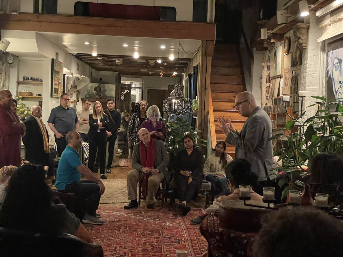 Terrific, thought provoking salon by Justin Garcia from <a href="/kinseyinstitute/">Kinsey Institute at IU</a> on the latest in sexuality research. An organization worth supporting. <a href="/sree/">Sree Sreenivasan (Bsky ·Threads: @sreenet)</a>