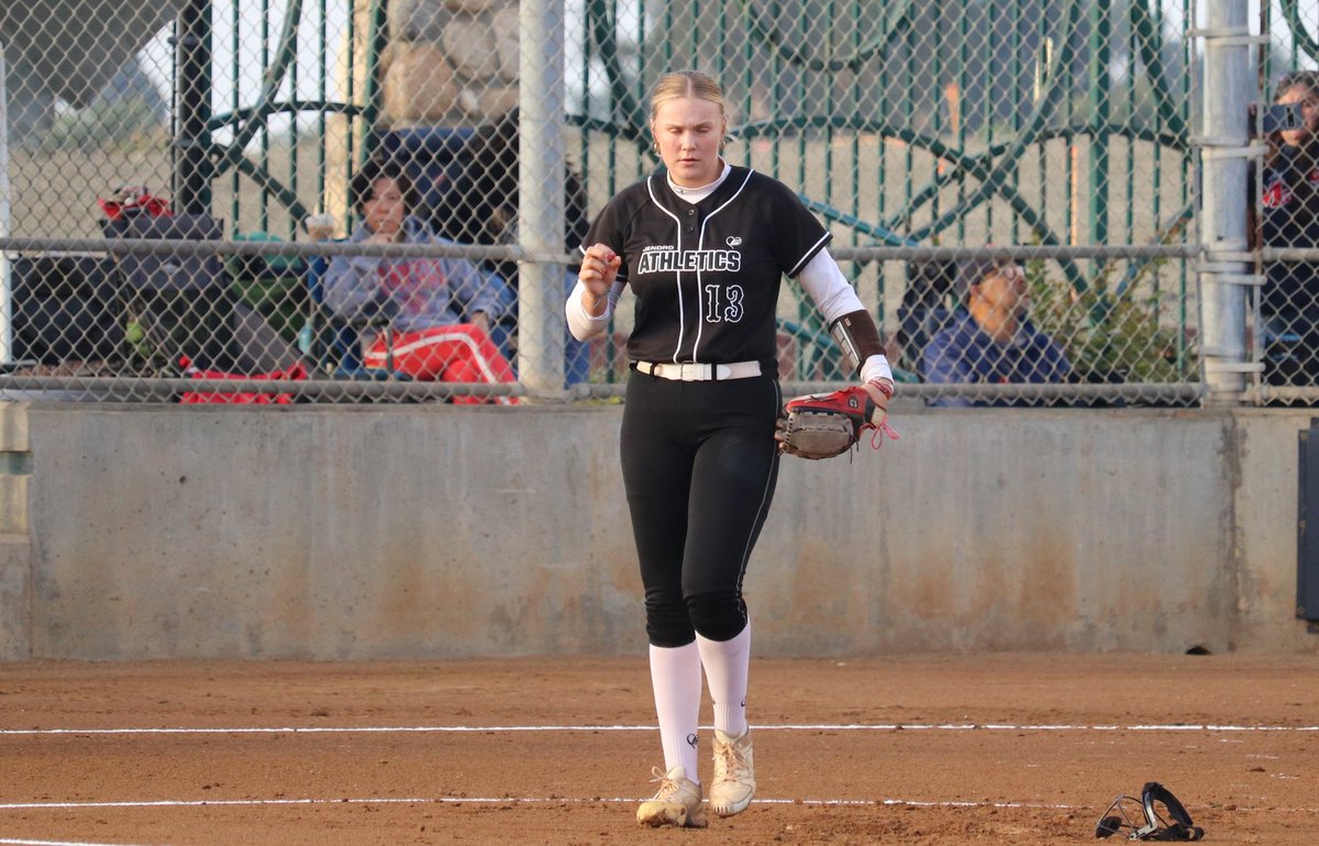 A few pictures from PGF Shootout.🥎💪 #softballpitcher #studentathlete <a href="/MB_Softball/">Andrea Kenney</a> <a href="/CSUMBsoftball/">CSUMBsoftball</a> <a href="/BrianJendro/">Athletics jendro</a>