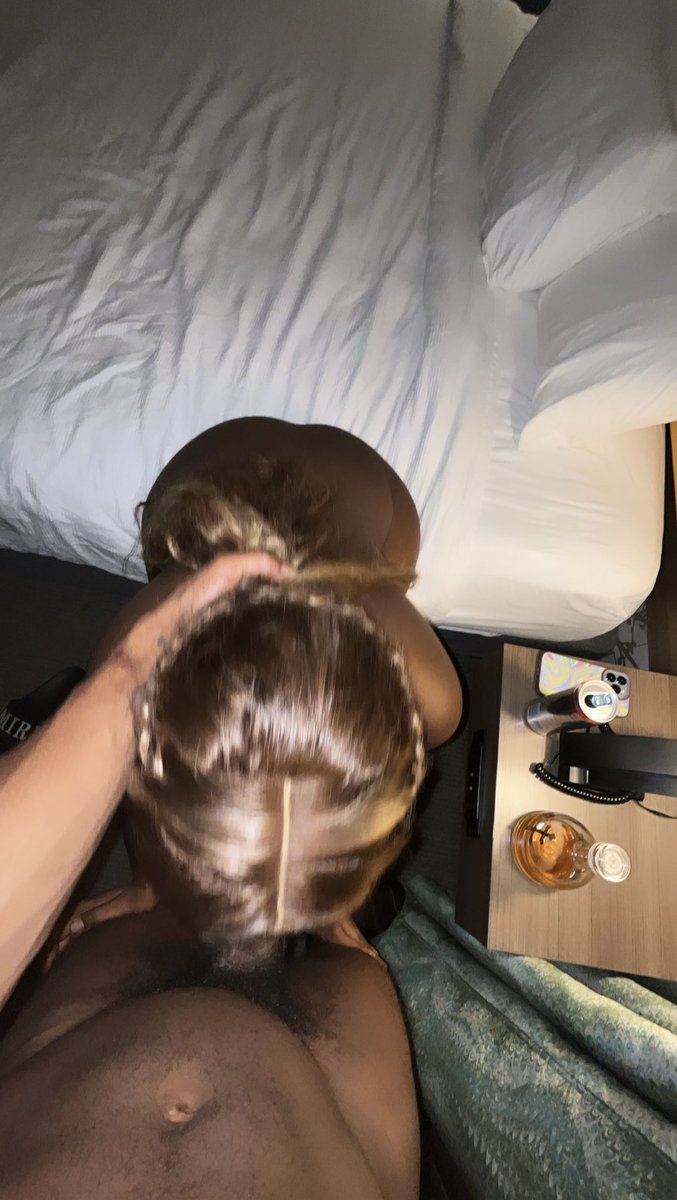jayyslangs's tweet photo. Finna end the night off good 🤩🤩 https://t.co/GcQP7m41go