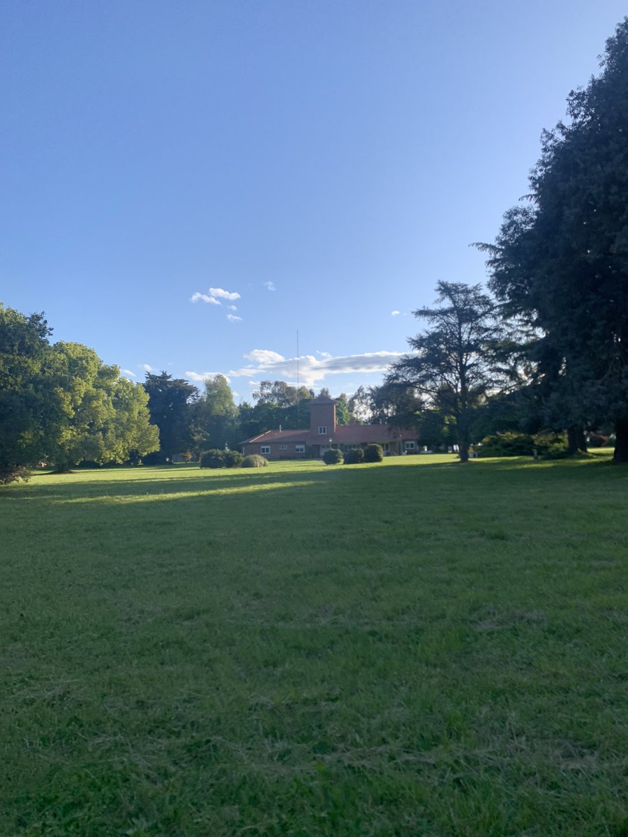 Domingo de  recorrida en La Querencia con el patrón