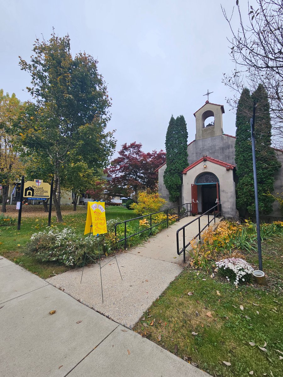 Diobeth's tweet photo. Enjoyed the afternoon at St. Barnabas Center in Kutztown celebrating their one-year anniversary. Great people, great food, and great fun. #diobeth #episcopalchurch https://t.co/Hd30qZDwPJ
