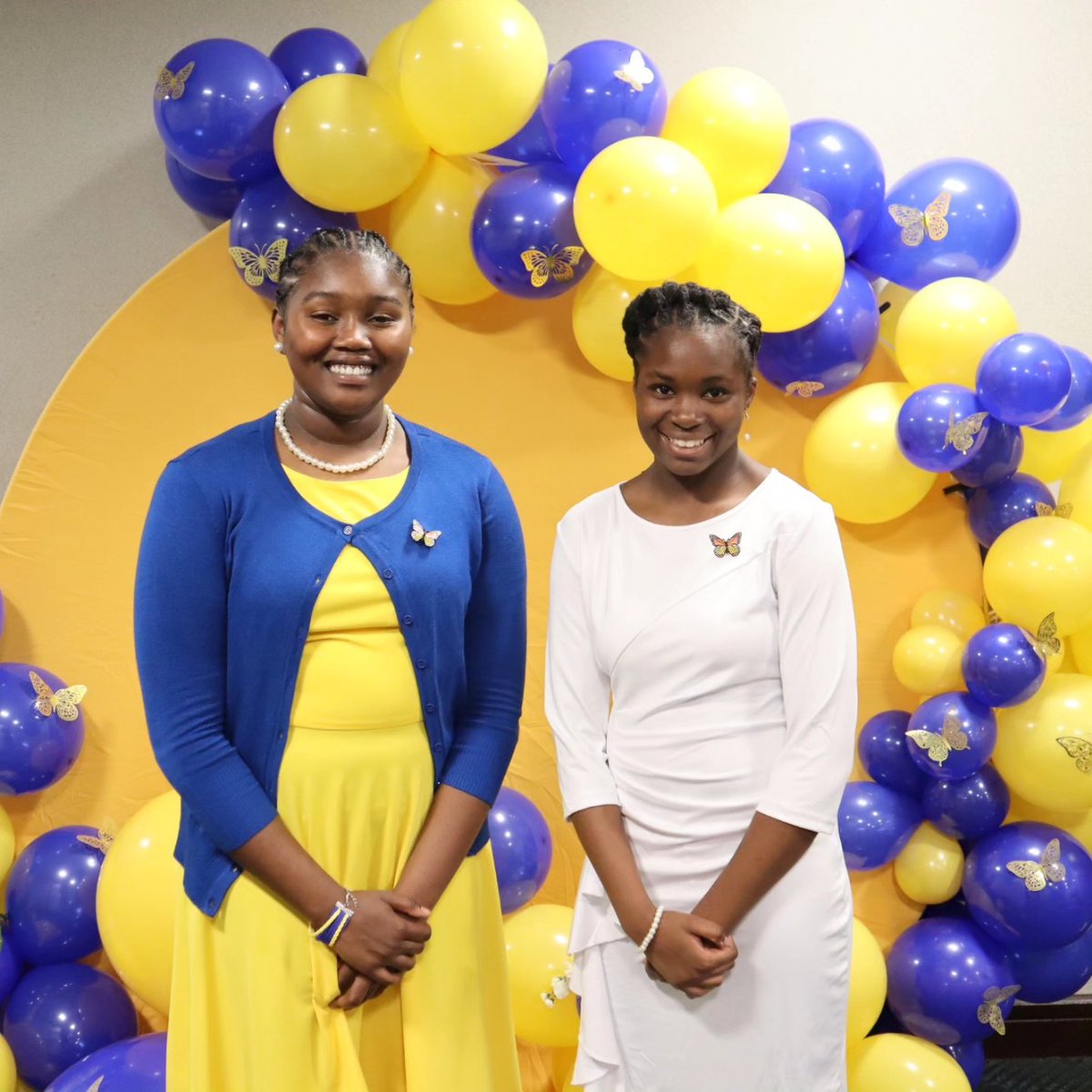 The Prettiest Poodle tweet media