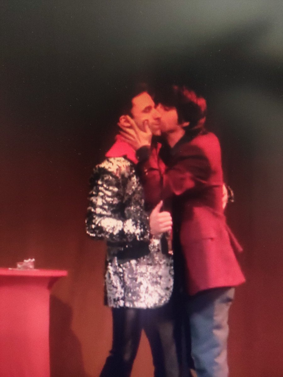hgirucki's tweet photo. I would like someone to come to me like this and kiss me 
Karl 🫶 Austin

#nameyourprice #nyplive https://t.co/BoJgAA6twY
