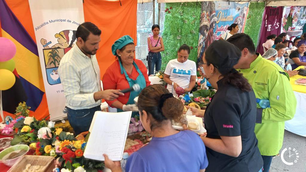 🥇La Cajeta de Coco con Piña, 🍍 que concursará con el evento nacional que se realizará próximamente en el Departamento de #León.🔝

#SaboresDeMiTierra