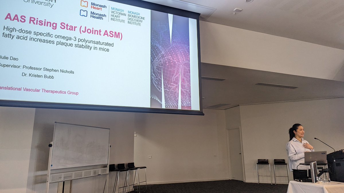 Congratulations to this ✨✨Rising Star ✨✨ <a href="/thi_dao1/">Thi Kim Đào (Julie) she/her</a>  on presenting the culmination of a lot of hard work from her PhD, showing that high dose EPA may be protective in unstable atherosclerotic plaque.