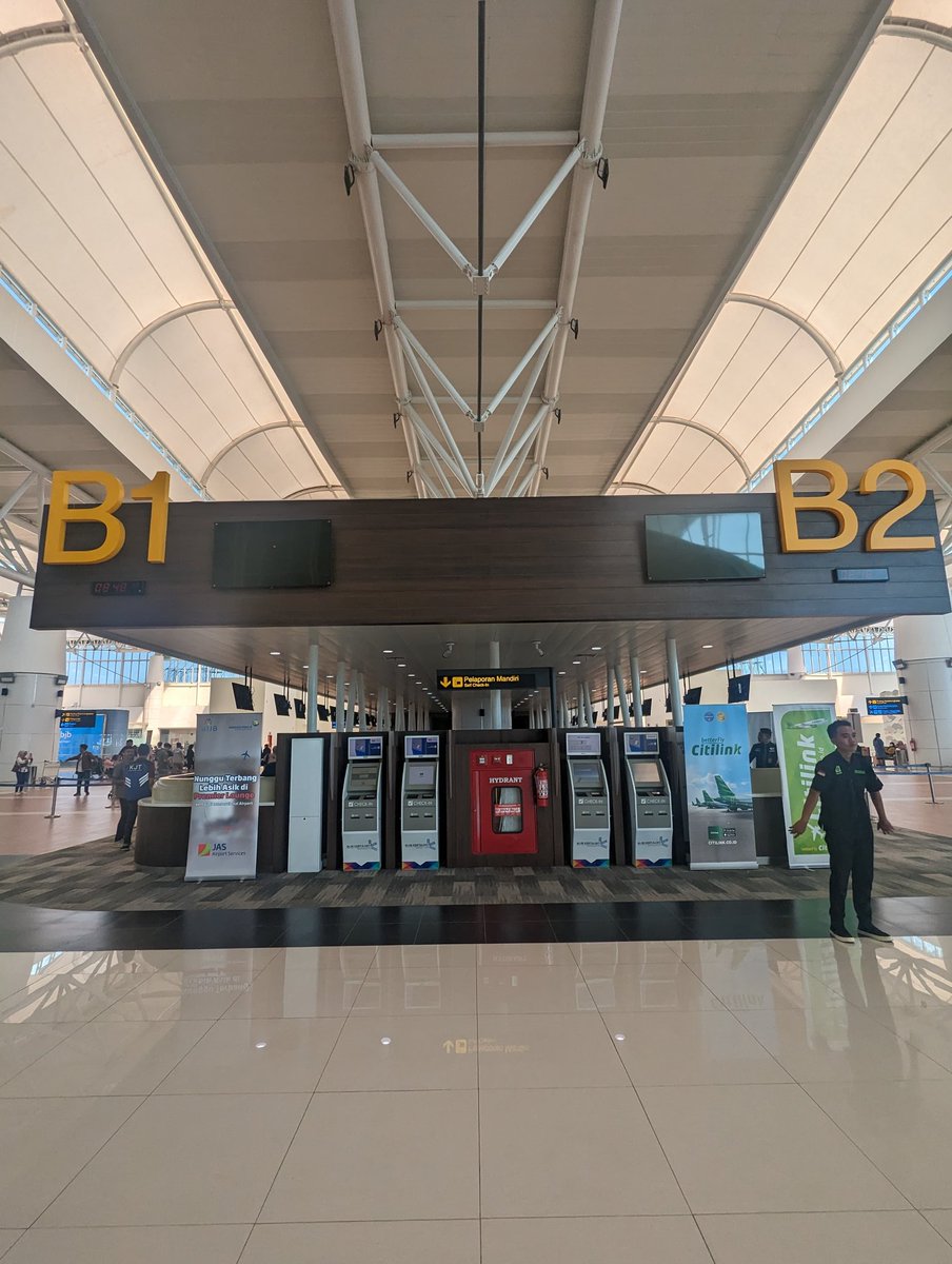 Wahhh, asyik bgt dong mau kemana-mana ga perlu ribet lagi. Emang the best dehh terbang dari Bandara Kertajati jadi lbh affordable plus bandara nya udh nyaman banget dongg