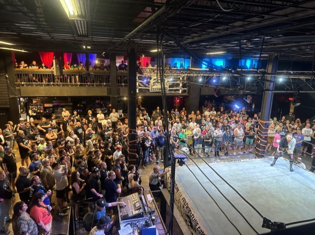 Thanks to the hundreds that packed Vivid tonight for @FestWrestling #ThornInMySide. Y'all brought the energy tonight, and I fed off every single drop of it!