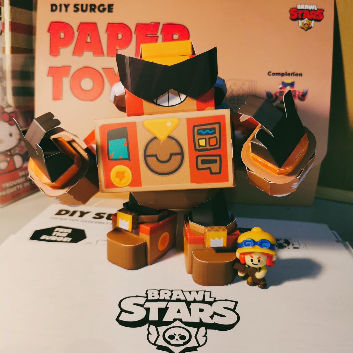 DIYed the DIY Surge! Took 5hrs to complete but totally worth it! I love it ❤️❤️❤️❤️

Thanks again compopo <a href="/_Composure13/">Composure</a> for the BEST GIFT EVERRR 🫶
#brawlstars