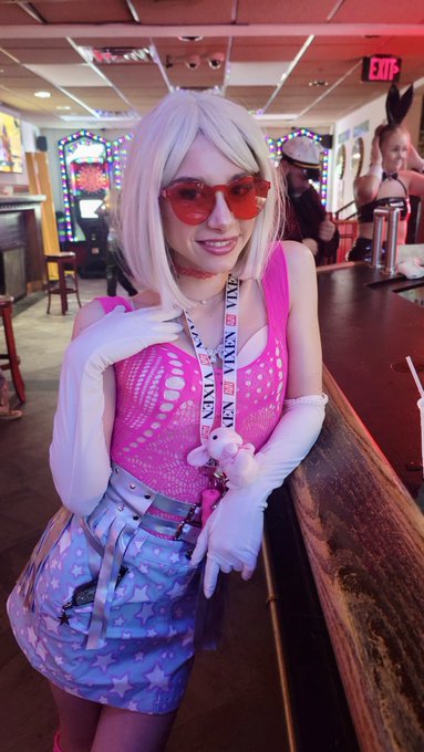 Sweetest treat🍬💗 https://t.co/zUiSYtIK0Y<a href="/tag/maxim"class="tags"><span>#maxim</span></a>