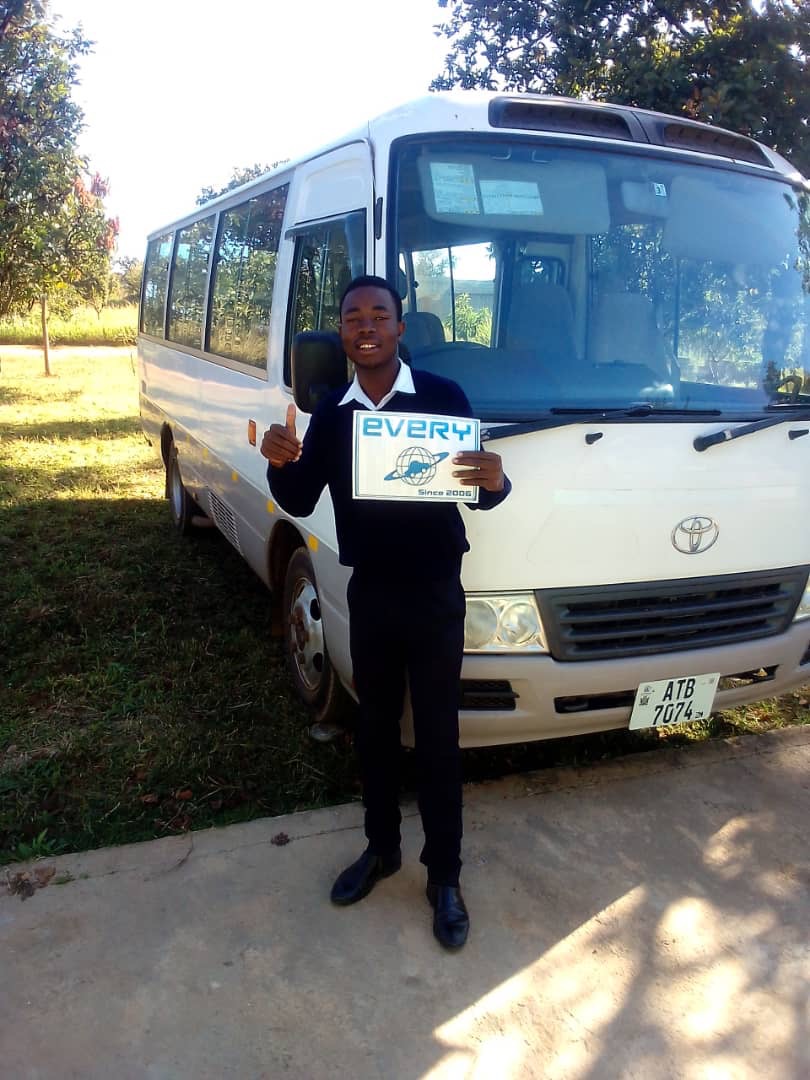 EverycarJapan's tweet photo. [TOYOTA COASTER in Tanzania]
The TOYOTA COASTER is the king of micro bus in Japan, so it's the kind of micro bus in the world.
We can find any TOYOTA COASTER BUS from all Japanese market.
#everycarjp
#everycarjapan
#usedcarsforsale
#japaneseusedcars
#usedtruck
#farmtractor https://t.co/rlzJ1RxsMA
