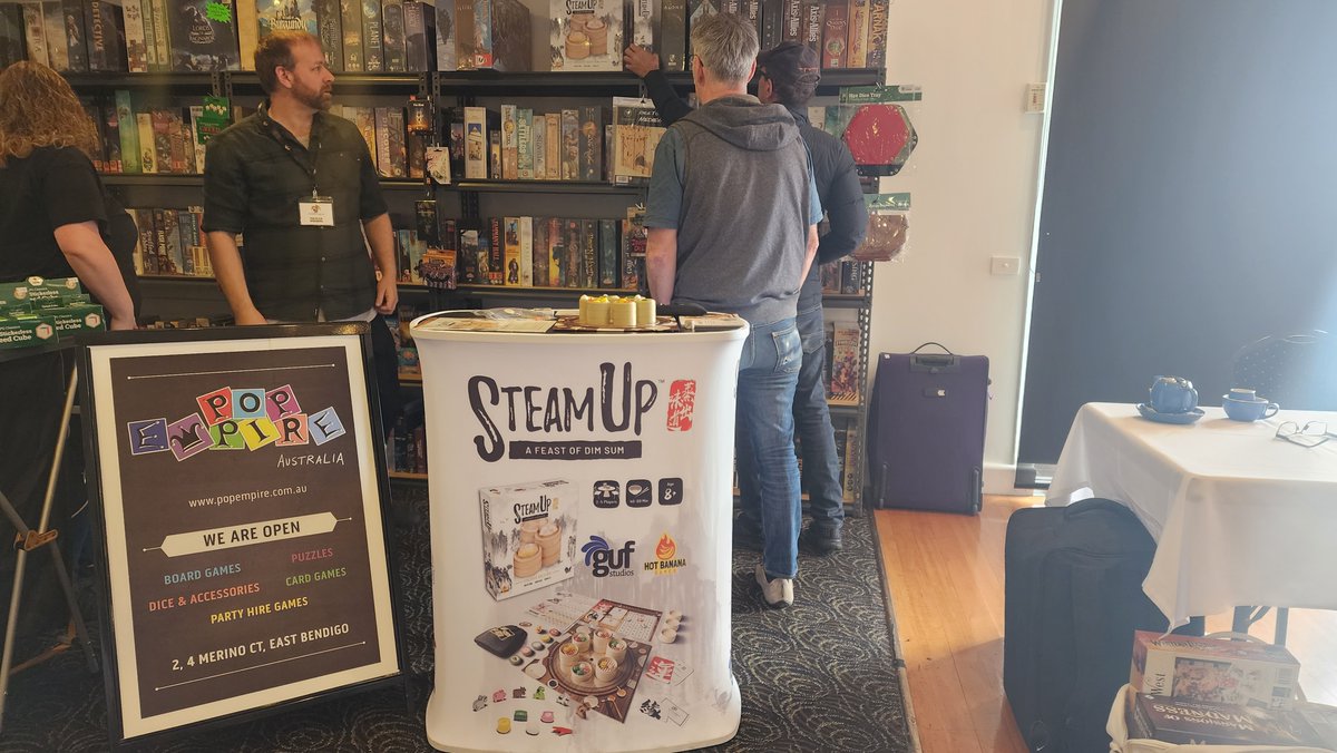 GufStudios's tweet photo. Thanks everyone for checking out our games at The B.I.G. Weekend and participating in #FloatingFloors tournament! Here are the two happy tournament finalists that won some games from us - congratulations!
Hope ya'll had a great weekend! https://t.co/fLeZdaAaXh