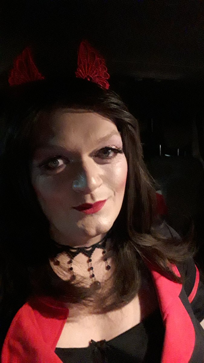 ClaireParttime's tweet photo. Hi all..  Just a big thanks to all at  @BoltonGatehouse for an amazing Halloween party.. Welcoming and loads of fun.. xx https://t.co/WuXHlu9G3T