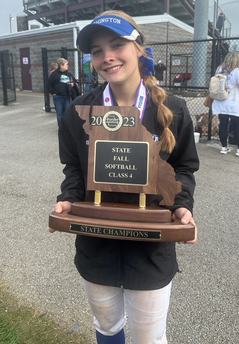 gracemolitor21's tweet photo. Finished the season as High School State Champions. Here are some of my season overall stats. Set the school record for RBIs and runs scored in a single season.
- 111 AB
- .523 Avg
- .603 OBP
- 58 H
- 11 HR
- 67 RBIs
- 55 Rs
- 30 SBs
@WashMoBlueJays @SluggersHuecker https://t.co/CGkSjlOl3v