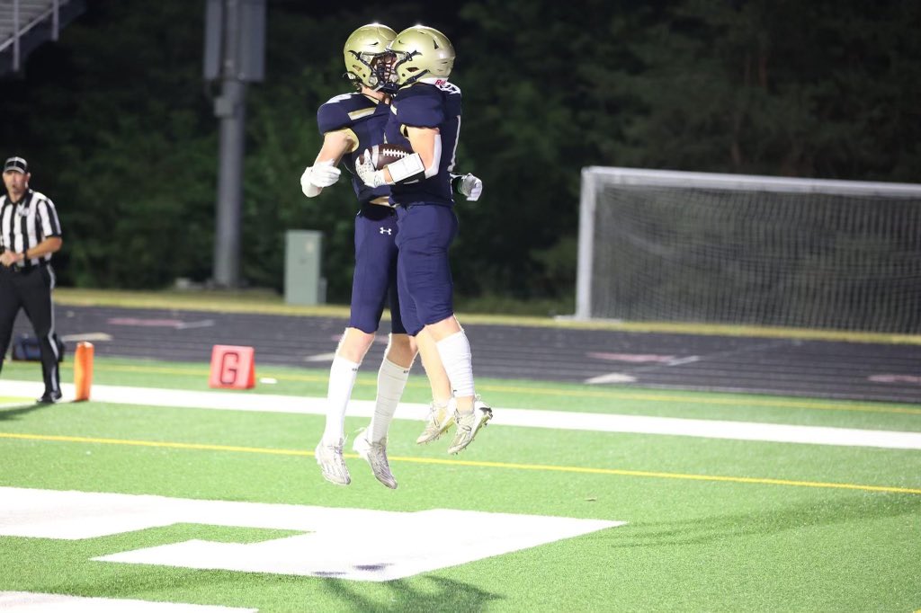 Bradybousquet14's tweet photo. Regular season Highlights (weeks 3-9) Carries- 114
Rushing yards- 936 
Touchdowns-14
YPG- 133
YPC- 8.2 
*missed first 2 weeks due to injury and didn’t play to 7 quarters because point  differential* https://t.co/fenma5PNup https://t.co/kRw7VIL5xd