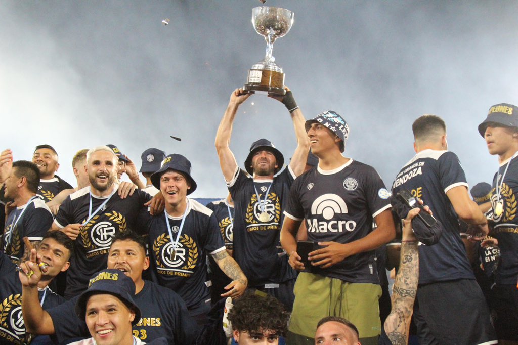 CSIRoficial's tweet photo. ⭐️CAMPEÓN PRIMERA NACIONAL 2023⭐️ https://t.co/MPr3v3MTlz