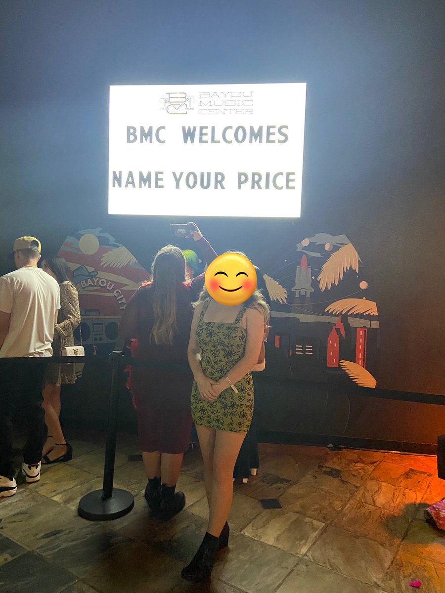 KRAYTDRAG0N's tweet photo. Name your price ❤️ #nyplive https://t.co/D2SVatBQG7