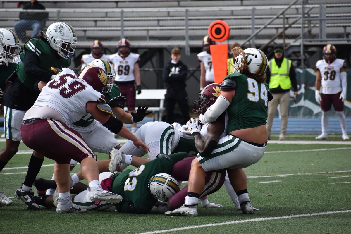 JoshuaMorgret's tweet image. Loved this tackle sequence by Tiffin’s Radical Rothermel (@rrothermel04) in yesterday’s win over Walsh. Part 1/2.