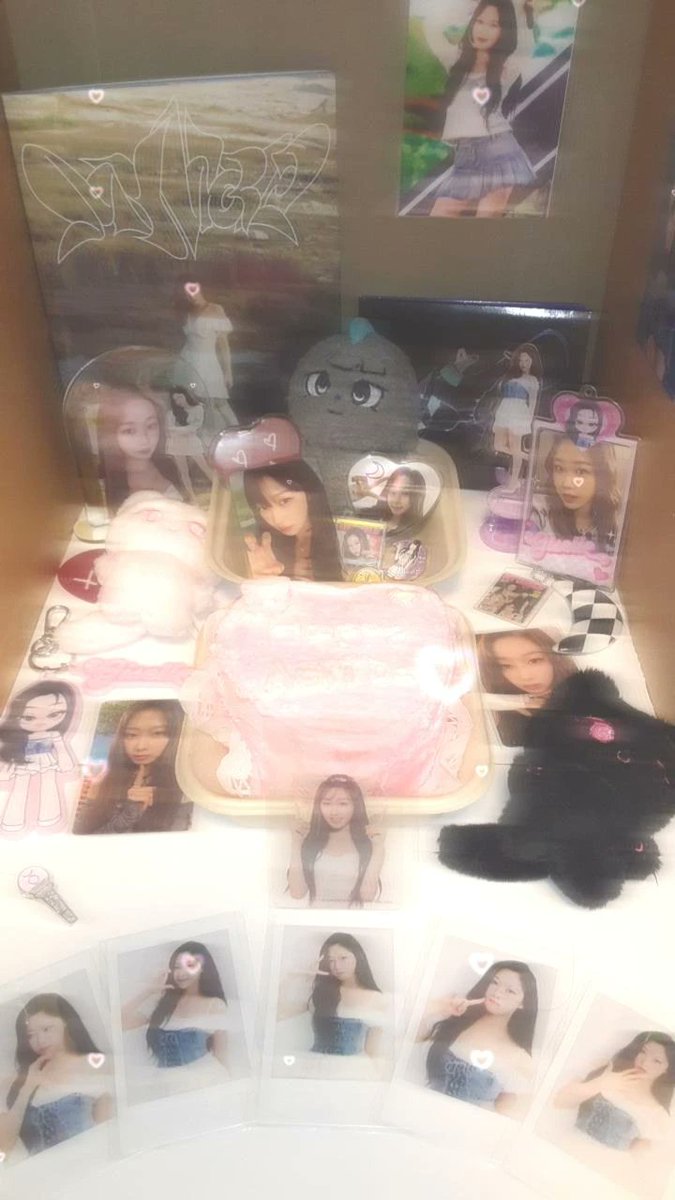 luv_1030aeri's tweet photo. HAPPY GISELLE DAY!!
#GISELLE #지젤 #ジゼル
#지구젤리버블 #to_giselle https://t.co/qr4OnnaXFP