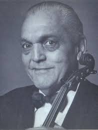 JazzLifeBA's tweet photo. Para cerrar Jazzlife HERNAN OLIVA que no dejaba de decir que la música que realmente amaba era el jazz.
Falleció en la madrugada del 17 de junio de 1988, a punto de cumplir 75 años. Apareció tirado en una vereda del barrio de Palermo, abrazado al estuche de su violín. https://t.co/4KcfpBLXu7