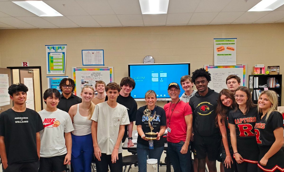Intro to Music Business Marketing students were inspired by Emmy-award winning songwriter Christian Taylor on Friday. He surprised students by bringing in his Emmy Award for a fantastic photo op! 🏆📸@ctcreativework <a href="/wcsCCTE/">wcsCCTE</a>