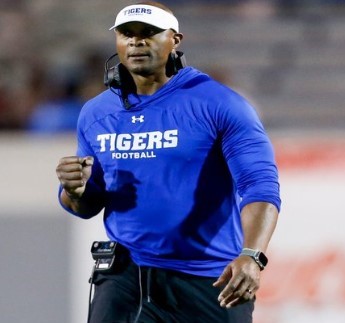 Mike Organ (@mikeorganwriter) on Twitter photo <a href="/EddieGeorge2727/">Eddie George</a> 15-15 start ties Rod Reed for 5th best after 30 games in <a href="/TSUTigersFB/">Tennessee State Football</a> history. George is behind Howard Gentry, John Merritt, Henry Kean, Bill Thomas. He is ahead of LC Cole 14-16, James Reese 13-17, Joe Gilliam Sr. 13-16-1, James Webster 11-19, Bill Davis 10-20 <a href="/EddieGeorge2727/">Eddie George</a> 15-15 start ties Rod Reed for 5th best after 30 games in <a href="/TSUTigersFB/">Tennessee State Football</a> history. George is behind Howard Gentry, John Merritt, Henry Kean, Bill Thomas. He is ahead of LC Cole 14-16, James Reese 13-17, Joe Gilliam Sr. 13-16-1, James Webster 11-19, Bill Davis 10-20