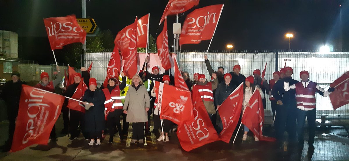 nipsa's tweet photo. DAERA staff and supporters following their midnight walk-out from Belfast Port - the 5 days of action has got off to a brilliant start! https://t.co/3XduSZ1eXF