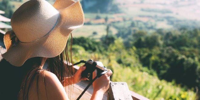 Mineria 💬9000 empleos dicen se perderian ?? 
Les presento El turismo en panama 400,000😎 empleos en el sector turístico panameño representará el 16.4% de su economía total aporta casi $12 mil millones.
El potencial del sector de turismo para crear empleo es inmenso. A nivel