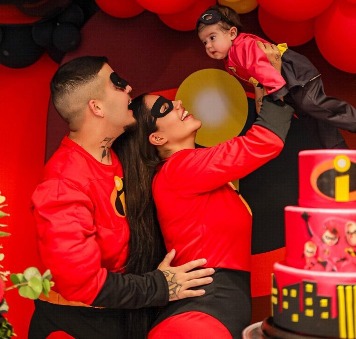 Mcjottape_'s tweet photo. Nossa Princesa completou 4 meses e o tema foi "Os Incríveis " 🩷😍 https://t.co/joUiuyc8Jm