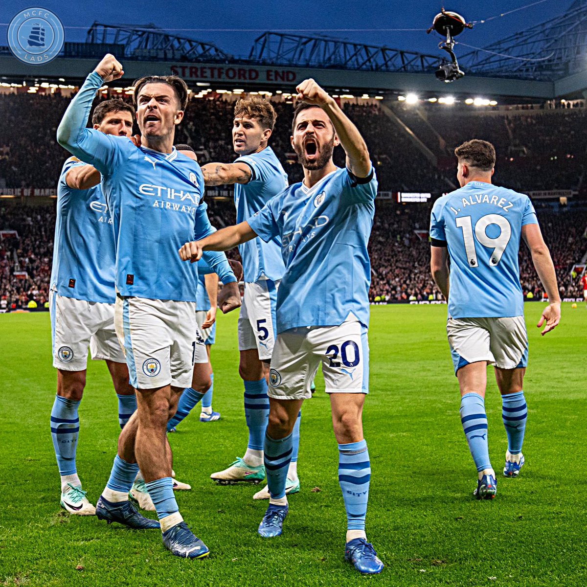 The aggregate all time score between Manchester City and Manchester United is now 268-267 to City.

“No history” 😂