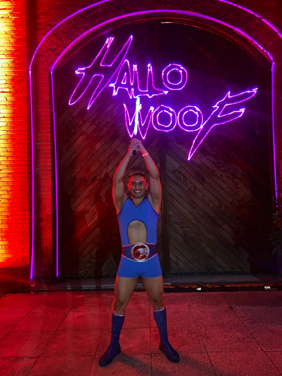 ponchogomezz's tweet photo. #Halloween2023 🎃 #Hallowoof 🫰🏽#Thundercats https://t.co/ffehz0RVa5