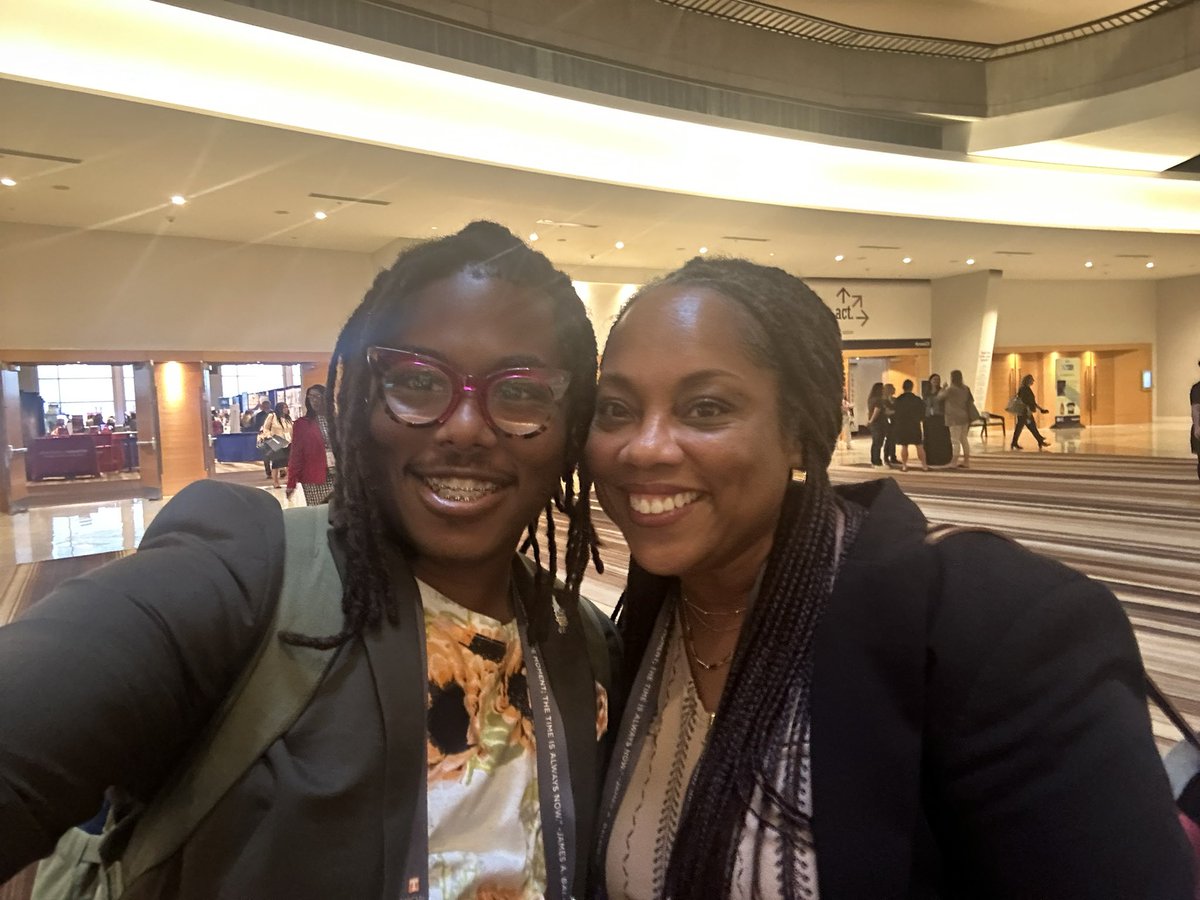 DrDre1914's tweet image. RECAP:

#CSWE23 was amazing! Here are some pics of some of my favorite people 😇