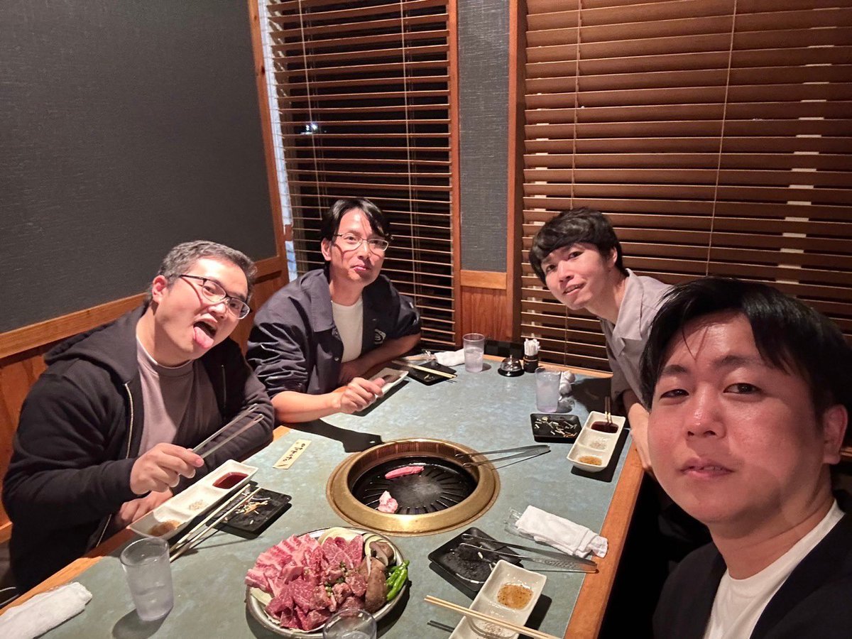 12thhungaa's tweet photo. 昨日の大分旅ハイライト

・フレディの爆走運転と横から飛んでくるめらのアタックにやられるもえ
・飯を目指して走ったらいつの間にか辿り着いていた熊本
・ラブホっぽいシステムの秘湯
・誰もルールをしっかり把握してない麻雀 https://t.co/zUaOfJq6hD
