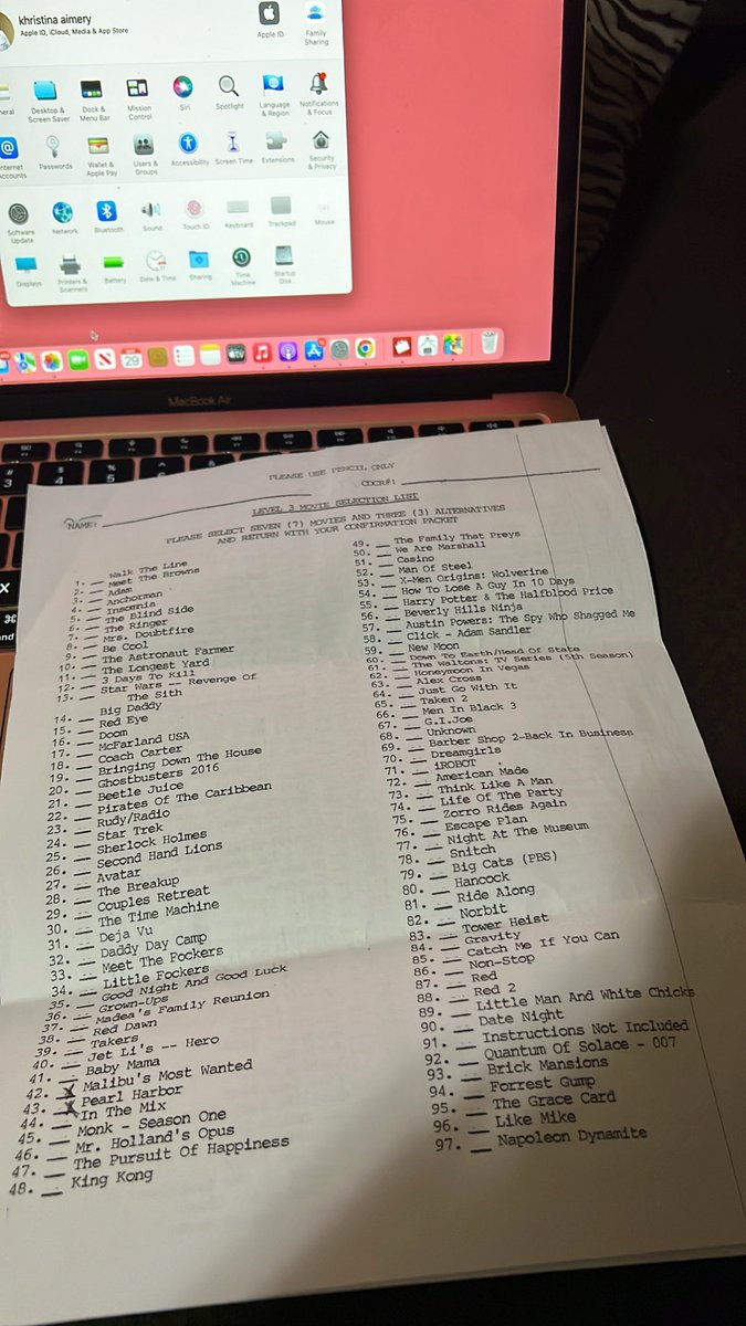 ceofreebkandz's tweet photo. We can pick 10 movies we can watch next month when I spend a night with him 🩷 https://t.co/0xRreWpU0G