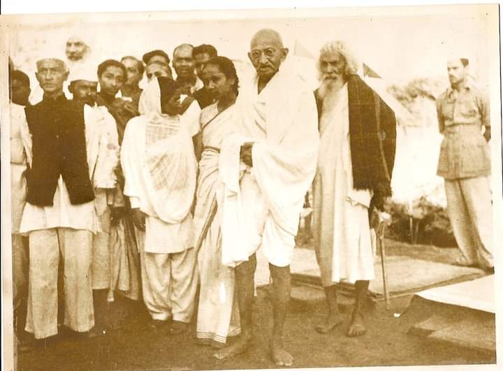 Photo of Late Smt. Bakul Ganguly accompanying Mahatma Gandhi during his historic visit to riot-ravaged Noakhali in 1946-47 <a href="/mani/">usman</a>
