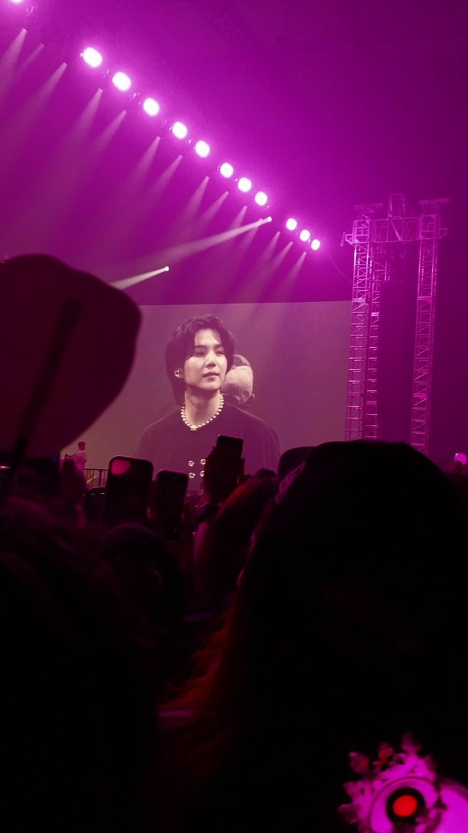yoongistard's tweet photo. —the most beautiful moment in life 280523 https://t.co/G3oRGQ3Qn3