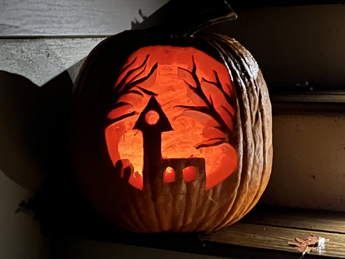 geo_geek's tweet photo. Thanks for the carving kits and pumpkin!  #DRpumpkinpalooza https://t.co/Hn4UYNheaT