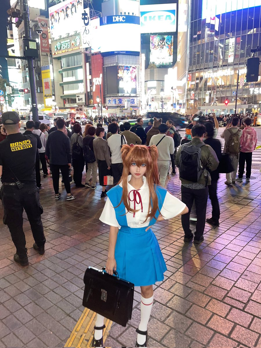 suzukei_55's tweet photo. アスカin渋谷 
#ハロウィン #渋谷ハロウィン #Evangelion #asuka #コスプレ #AsukaLangley #アスカ #エヴァンゲリオン #明日香 https://t.co/FpnzJ5kGLH