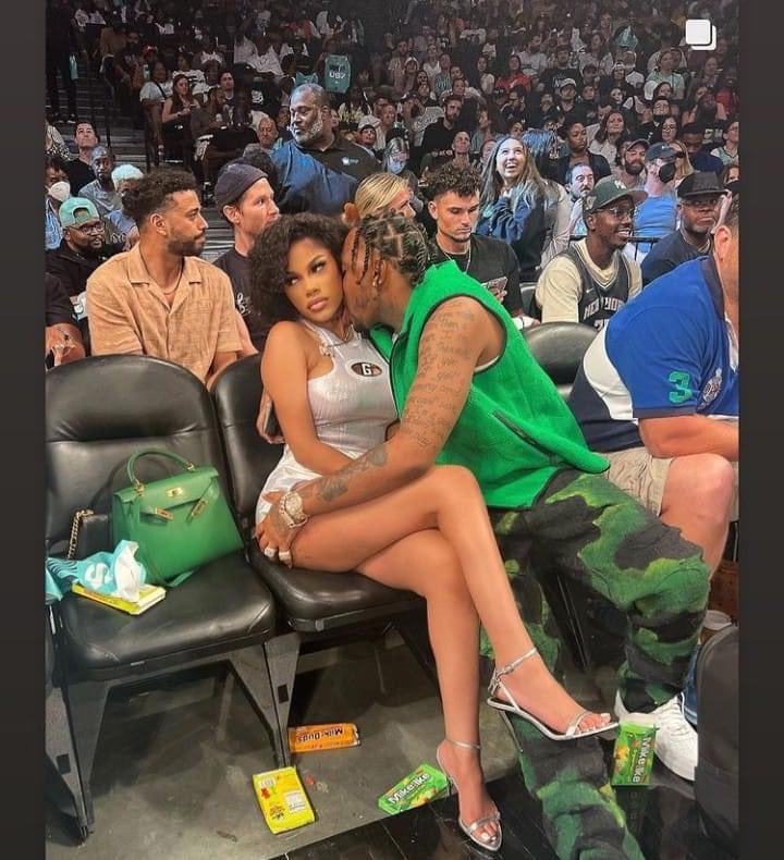If you can’t be in public with me like this, then iont want you